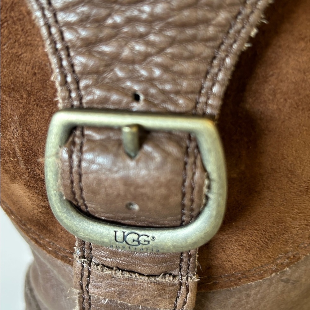 UGG AUSTRALIA BROWN LEATHER & SHEEPSKIN SIDE BUCKLE  ZIP VERY WARM BOOTS SZ 11 - Picture 3 of 14